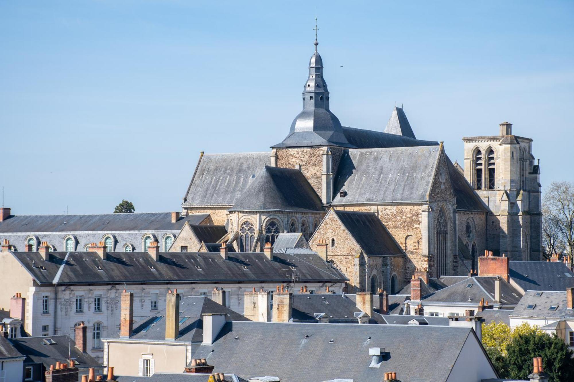 Appartamento Escale Au Coeur Du Mans, Entre Gare Et Centre Le Mans Esterno foto